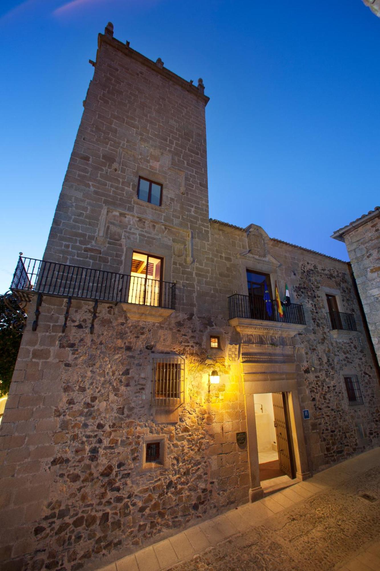 Parador de Caces Exterior foto