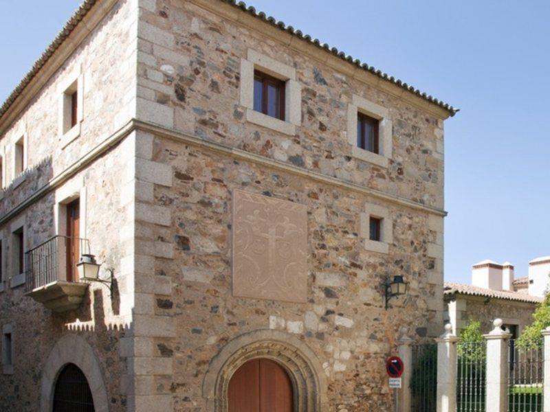 Parador de Caces Exterior foto